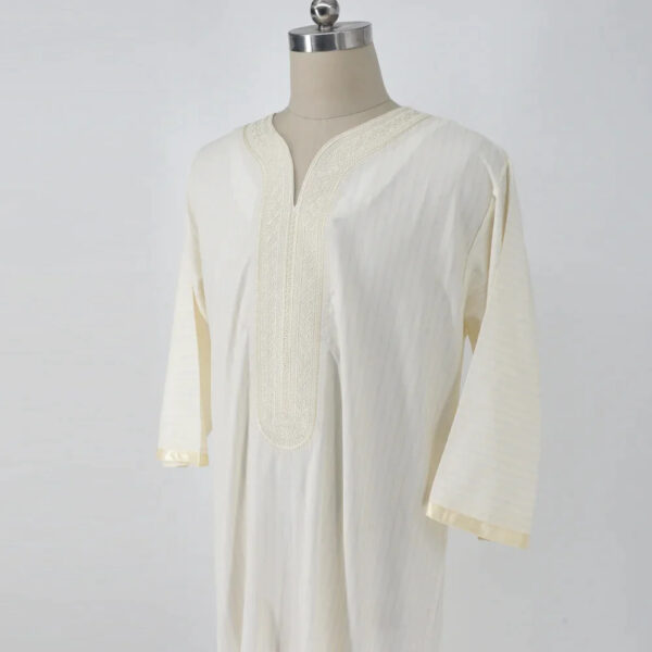 Ethnic Style Loose Casual Embroidery White Muslim Robe - Image 2